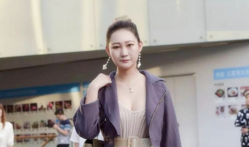 和极 品白 嫩 情 人 玩足 交后再草 逼 肥 美鲍 鱼真是 爽